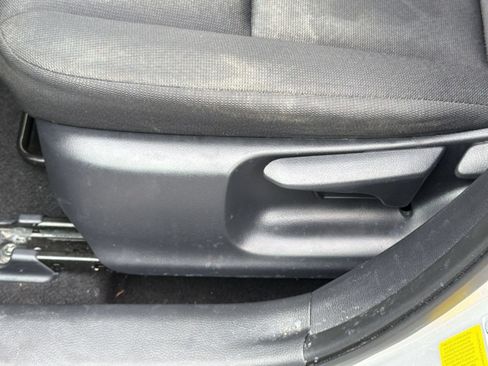 Used 2025 Toyota Corolla LE FWD image 15