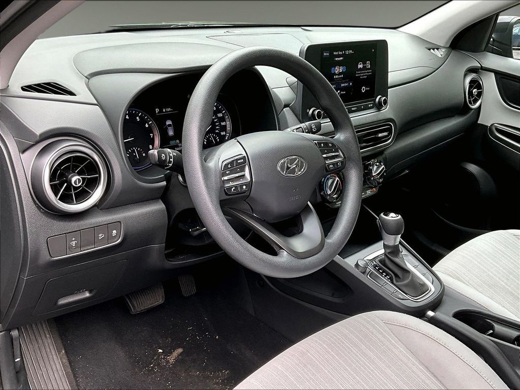 Used 2023 Hyundai Kona SEL w/ Cargo Package AWD/4WD image 12