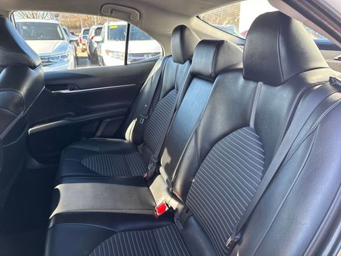 Used 2021 Toyota Camry SE image 33