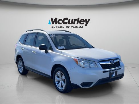 Used 2015 Subaru Forester 2.5i w/ Alloy Wheel Package AWD/4WD image 7