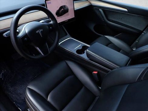 Used 2023 Tesla Model Y Long Range AWD/4WD image 12