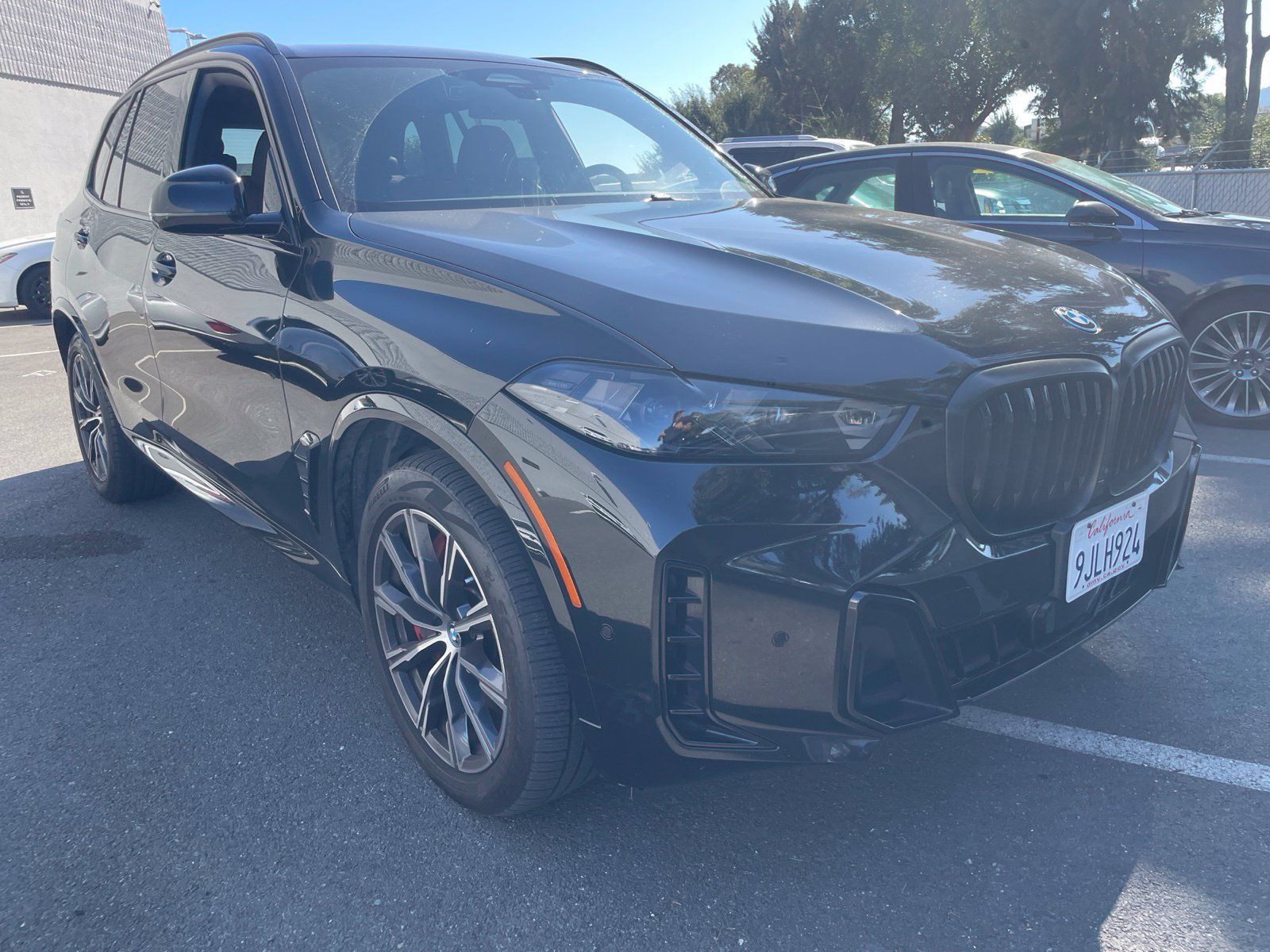 Used 2024 BMW X5 xDrive50e w/ M Sport Package AWD/4WD image 5