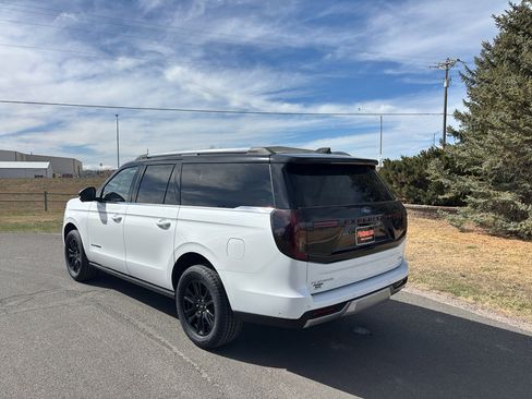Used 2025 Ford Expedition Max Platinum image 8