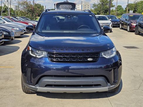 Used 2017 Land Rover Discovery HSE AWD/4WD image 2