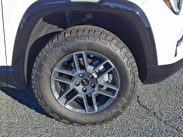 New 2027 GMC Terrain AT4 w/ Convenience Package III AWD/4WD image 6