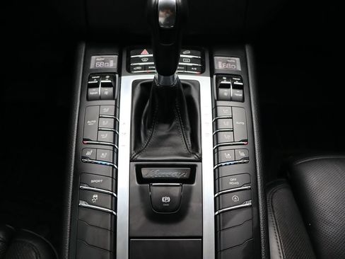 Used 2016 Porsche Macan S AWD/4WD image 22