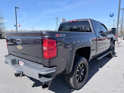 Used 2016 Chevrolet Silverado 2500 LT w/ LT Convenience Package image 6