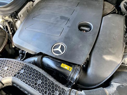 Certified 2022 Mercedes-Benz GLC 300 GLC 300 image 32