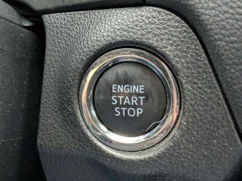 Certified 2021 Toyota RAV4 XLE FWD image 25