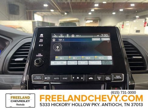 Used 2023 Honda Odyssey Elite image 32