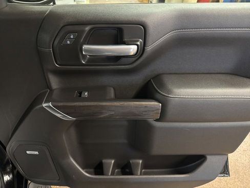 Used 2019 Chevrolet Silverado 1500 LTZ w/ LTZ Plus Package image 26