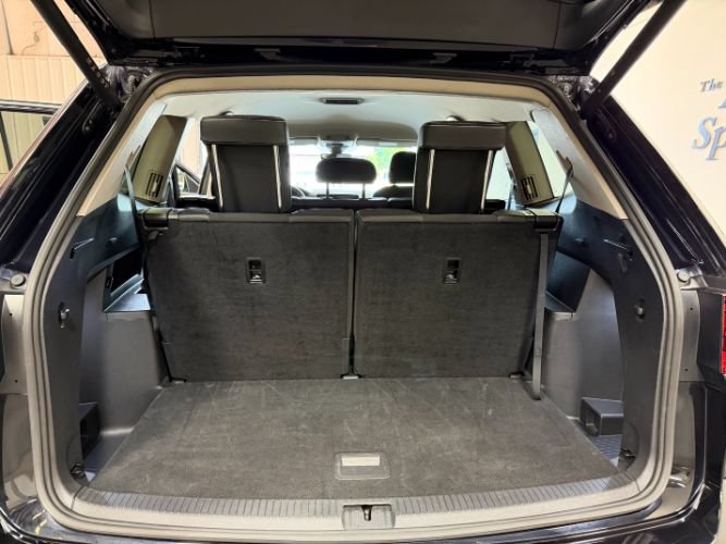 Used 2025 Volkswagen Atlas SE FWD image 29
