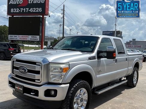 Used 2014 Ford F250 Platinum w/ FX4 Off-Road Package AWD/4WD image 1
