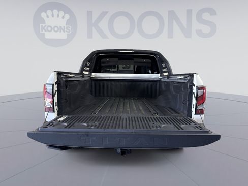 Used 2021 Nissan Titan PRO-4X w/ Pro-4x Convenience Package AWD/4WD image 26