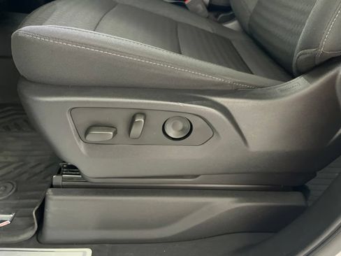Used 2023 Chevrolet Silverado 1500 LT AWD/4WD image 54