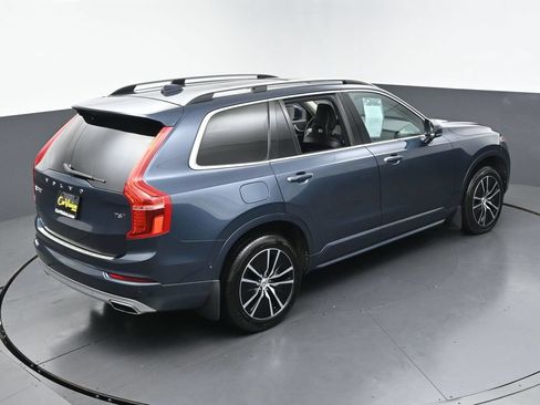 Used 2018 Volvo XC90 T6 Momentum w/ Convenience Package AWD/4WD image 39