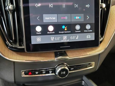 New 2026 Volvo XC60 B5 Plus w/ Protection Package Premier image 23