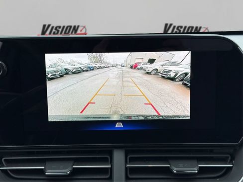 Used 2024 Chevrolet Trax LT FWD image 29