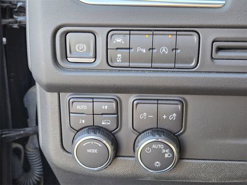 Used 2024 Chevrolet Tahoe LT image 22