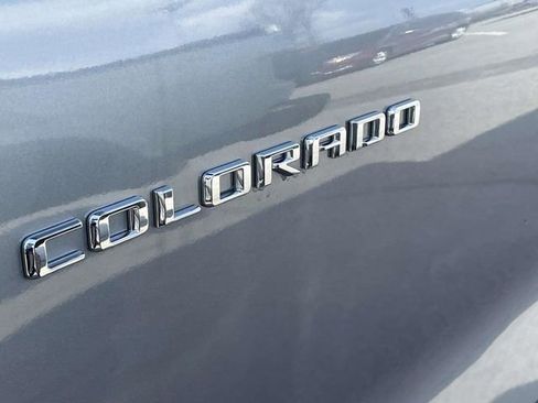 Used 2024 Chevrolet Colorado LT w/ LT Convenience Package image 2