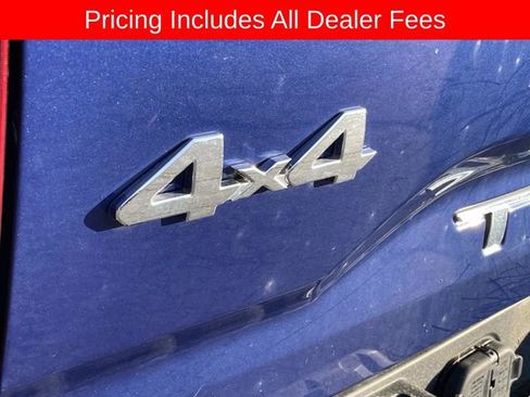 Used 2022 Toyota Tacoma SR5 w/ Technology Package AWD/4WD image 9