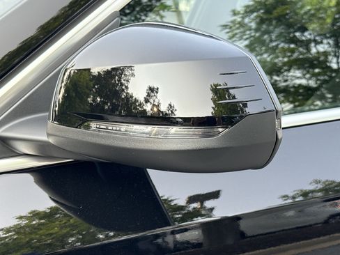 New 2025 BMW X1 xDrive28i w/ Convenience Package image 32