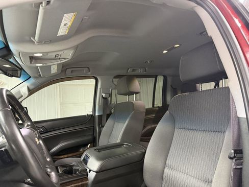 Used 2017 Chevrolet Suburban LS AWD/4WD image 11