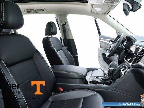 Used 2022 Volkswagen Atlas SE w/ Panoramic Sunroof Package FWD image 35