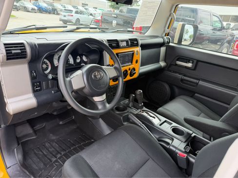 Used 2007 Toyota FJ Cruiser 4WD image 14