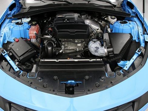 Used 2023 Chevrolet Camaro LT w/ Technology Package image 27