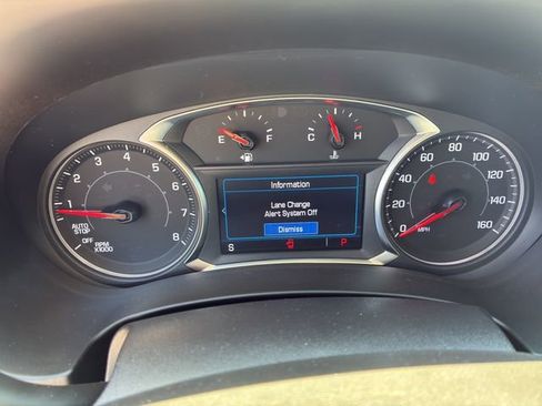 Used 2024 GMC Terrain SLE w/ Driver Convenience Package FWD image 19