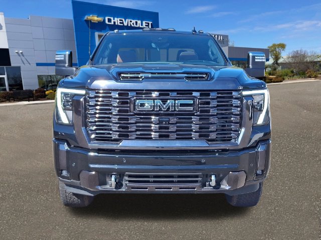 Used 2024 GMC Sierra 3500 Denali Ultimate AWD/4WD image 24