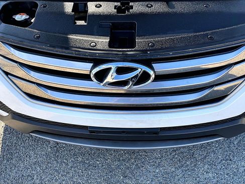 Used 2016 Hyundai Santa Fe AWD w/ Option Group 02 image 34