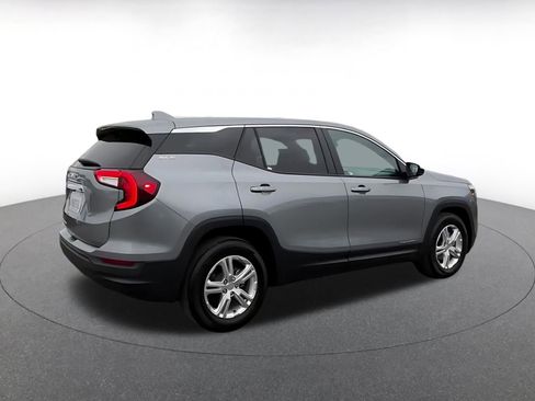Used 2024 GMC Terrain SLE FWD image 15