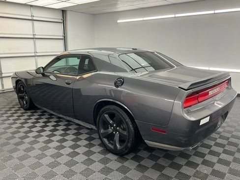 Used 2013 Dodge Challenger R/T w/ Blacktop Pkg RWD image 18