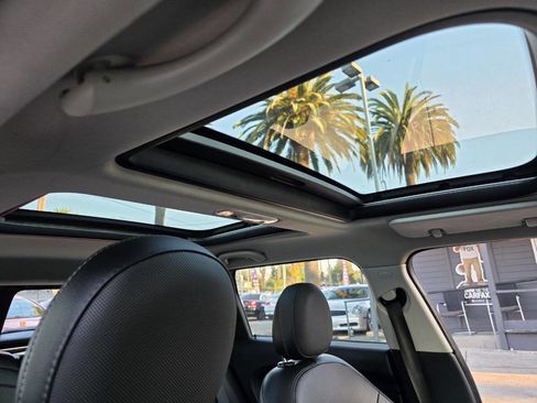 Used 2017 MINI Cooper Clubman ALL4 image 23