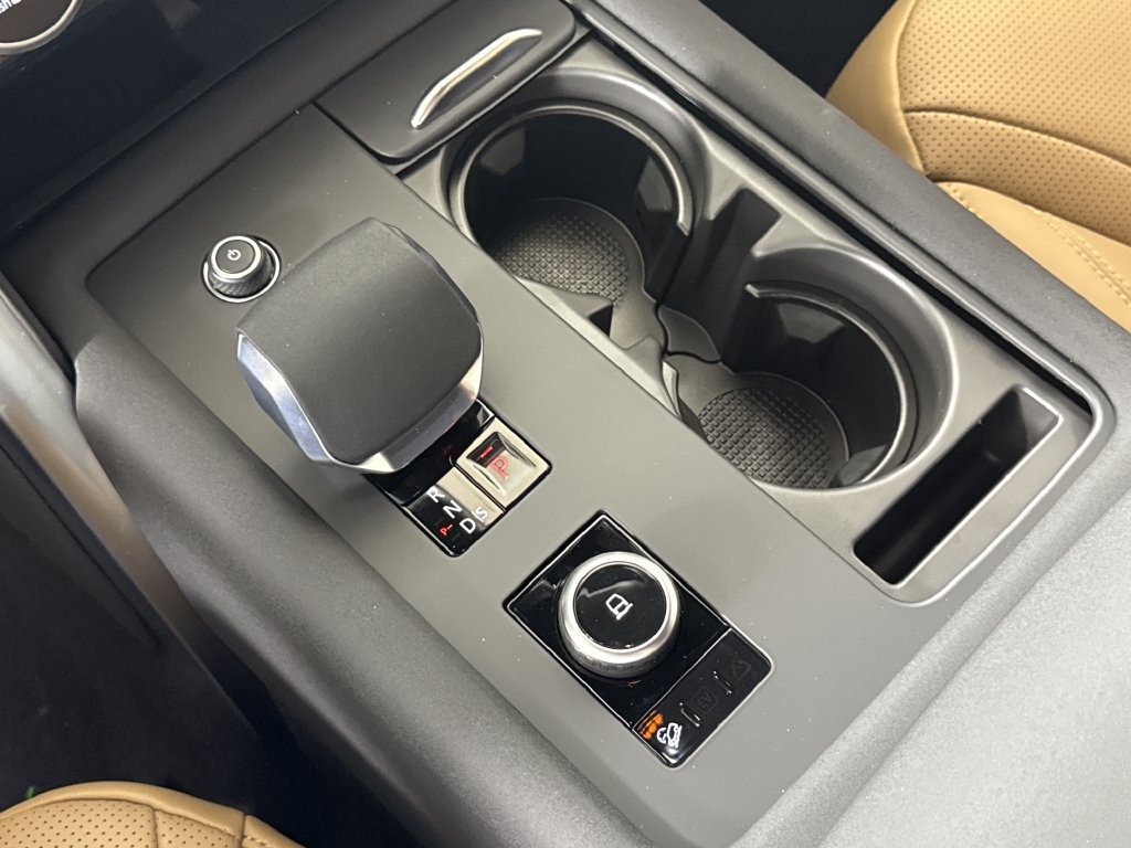 New 2026 Land Rover Discovery Dynamic SE AWD/4WD image 24