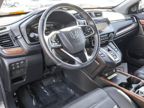 Used 2020 Honda CR-V Touring image 3