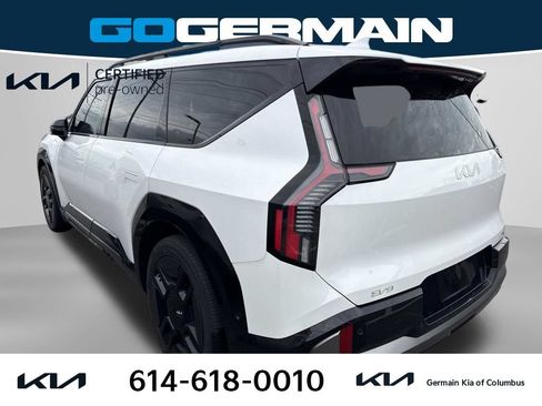 Certified 2024 Kia EV9 GT-Line AWD/4WD image 3
