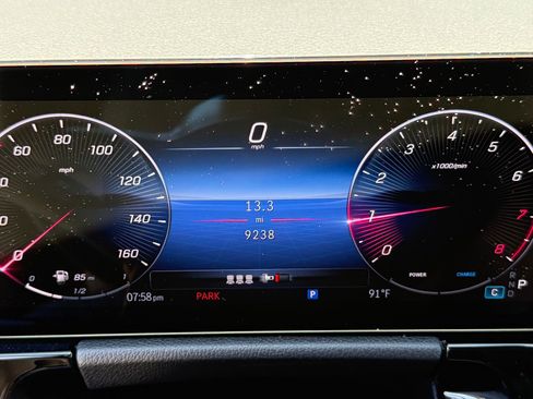 Used 2025 Mercedes-Benz GLA 250 image 33
