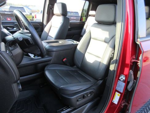 Certified 2023 Chevrolet Suburban Z71 AWD/4WD image 23