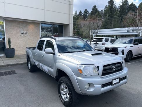 Used 2007 Toyota Tacoma PreRunner image 3