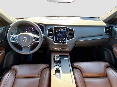 Used 2023 Volvo XC90 B6 Ultimate image 17