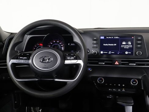 Used 2023 Hyundai Elantra SEL FWD image 36