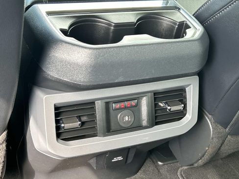 Used 2025 Ford F250 Lariat AWD/4WD image 26