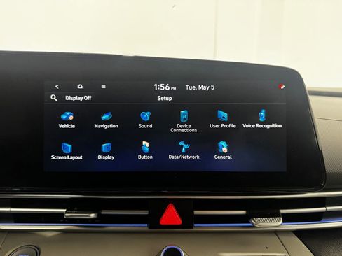 Used 2025 Hyundai Elantra Limited FWD image 34