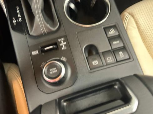 Used 2025 Toyota Highlander XSE AWD/4WD image 20