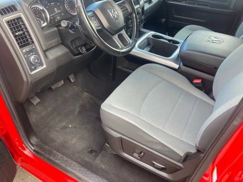 Used 2022 RAM 1500 Express w/ Wheel & Sound Group AWD/4WD image 19