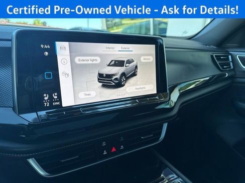 Certified 2025 Volkswagen Atlas Cross Sport SEL R-Line AWD/4WD image 12