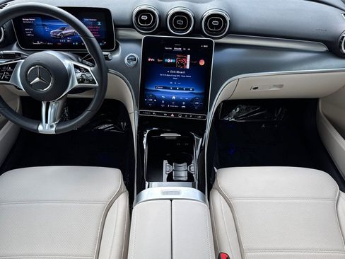 Certified 2025 Mercedes-Benz C 300 4MATIC Sedan image 5
